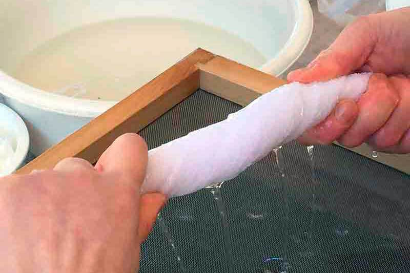 タオルで紙すき